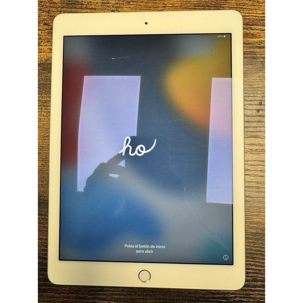 Apple iPad 2 9.7in 64GB Wi‑Fi Silver iOS Engraved Hesston City Council